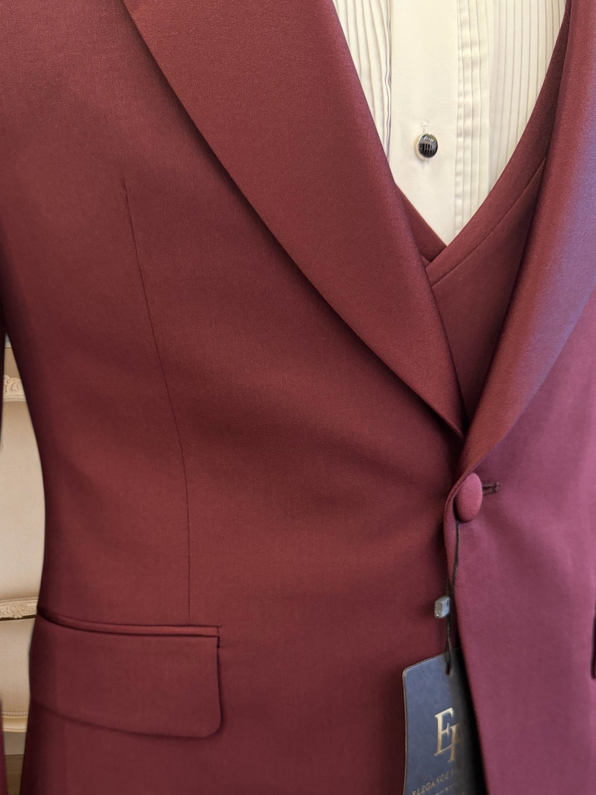 Men’s Burgundy Shawl Lapel Tuxedo