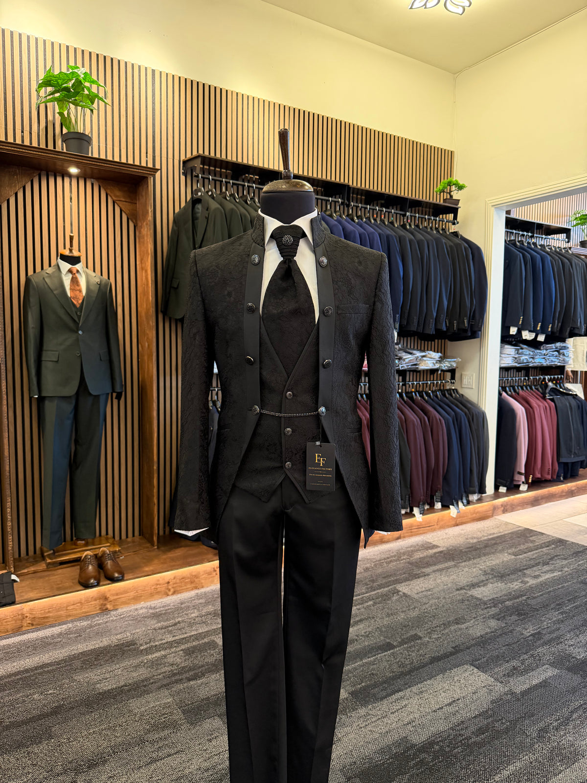 Men’s Black Jacquard Mandarin Collar Tuxedo