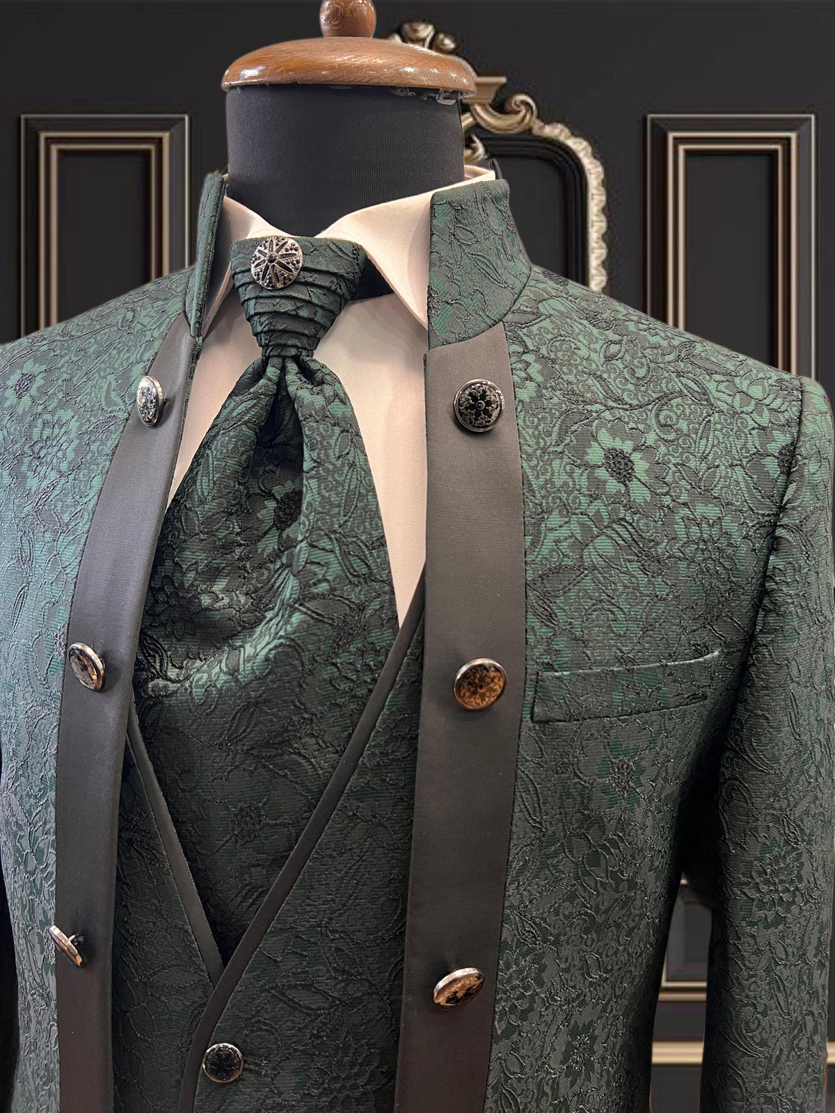 Men's Green Floral Mandarin Collar Tuxedo