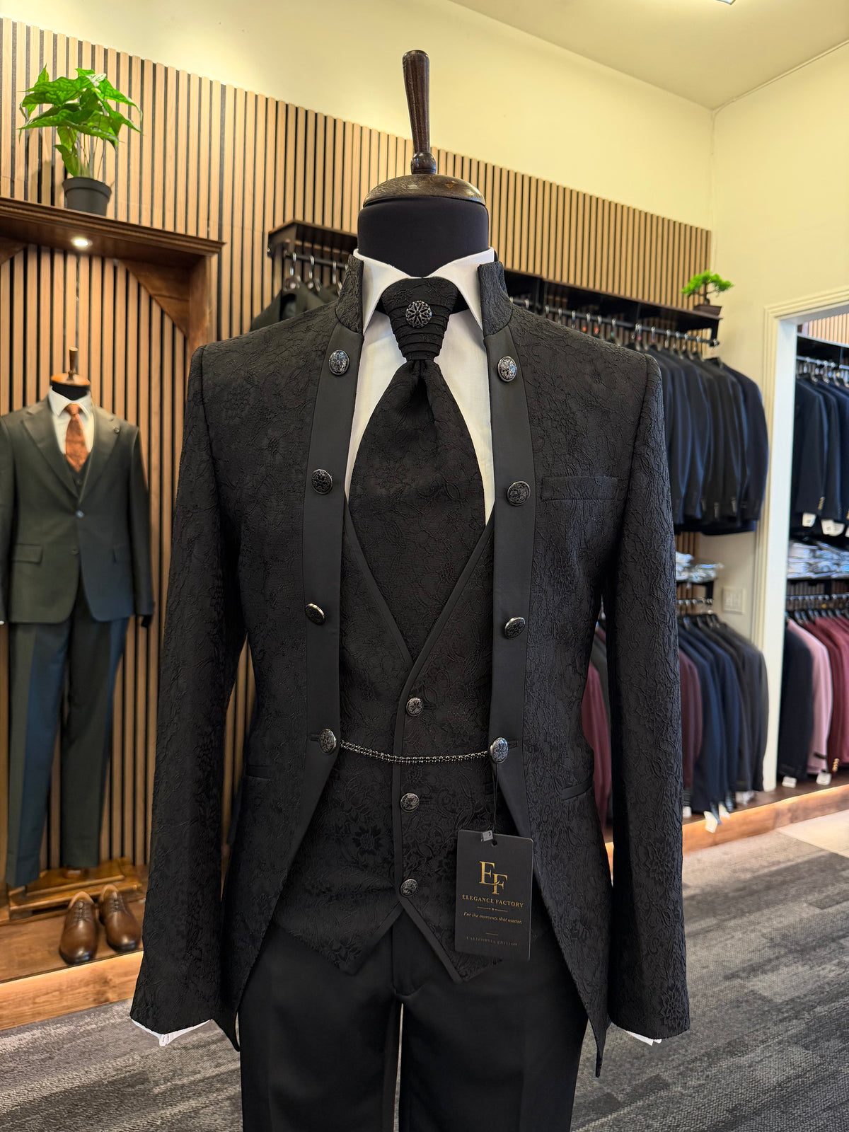 Men’s Black Jacquard Mandarin Collar Tuxedo