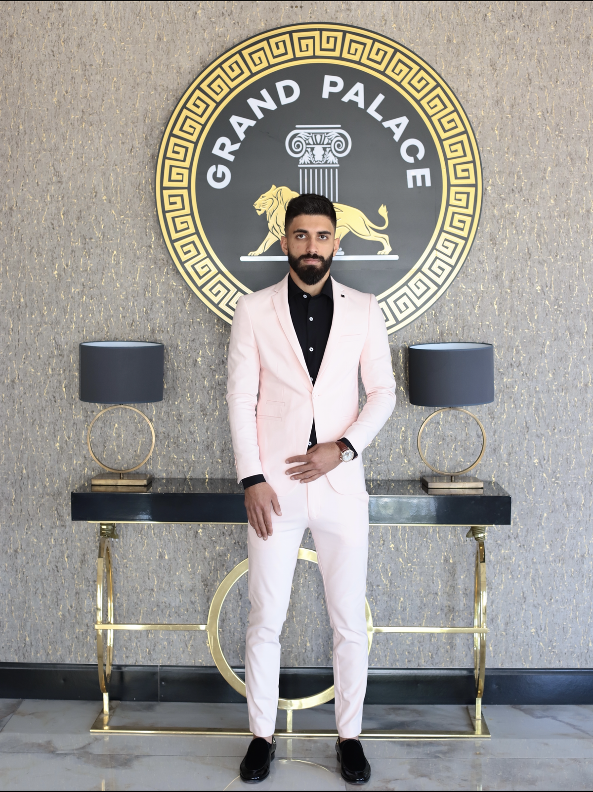 Men’s Soft Pink Skinny Fit Single Breasted Suit – Stylish & Elegant