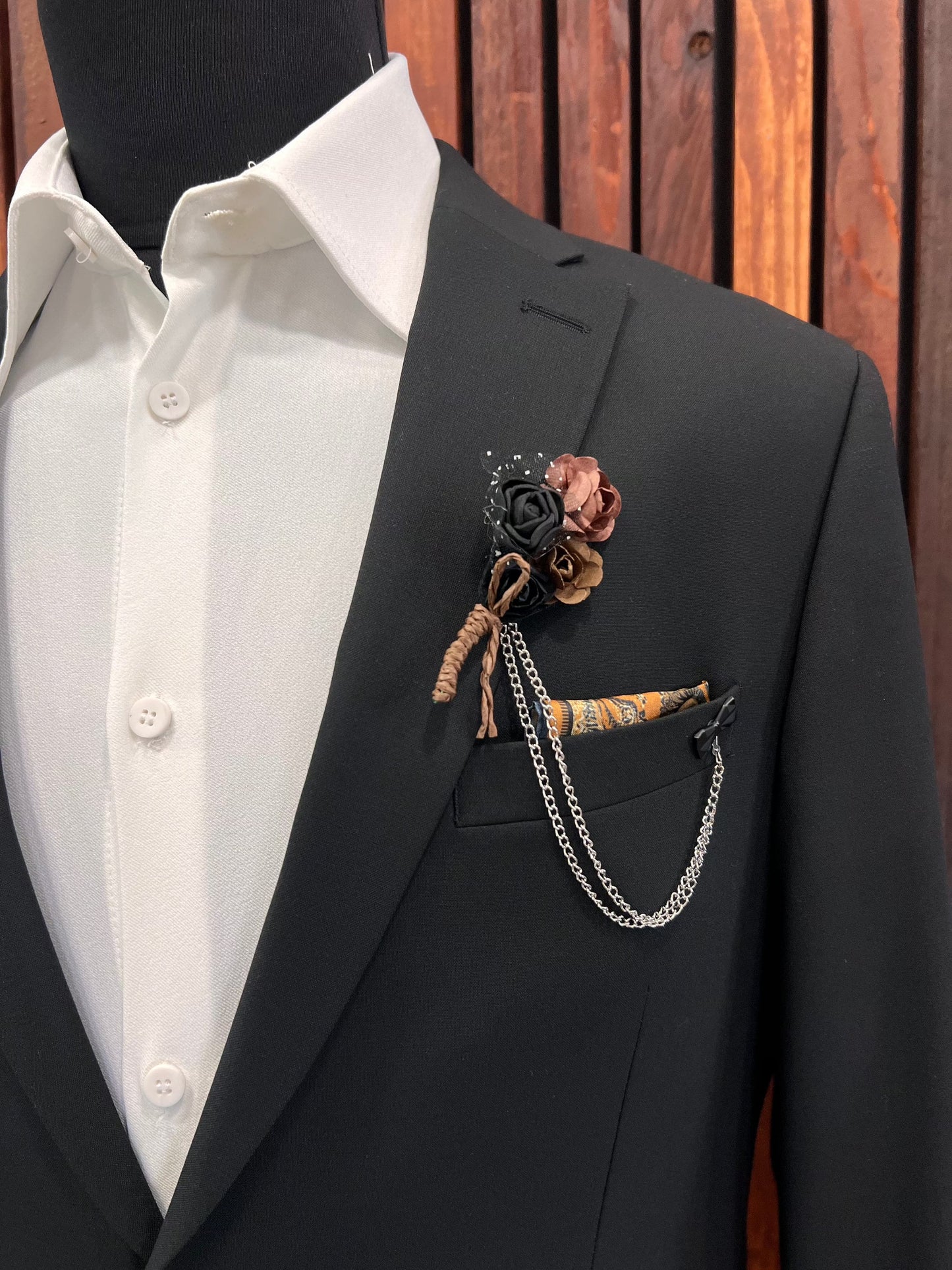 Men’s Black Slim Fit Suit – Classic & Modern
