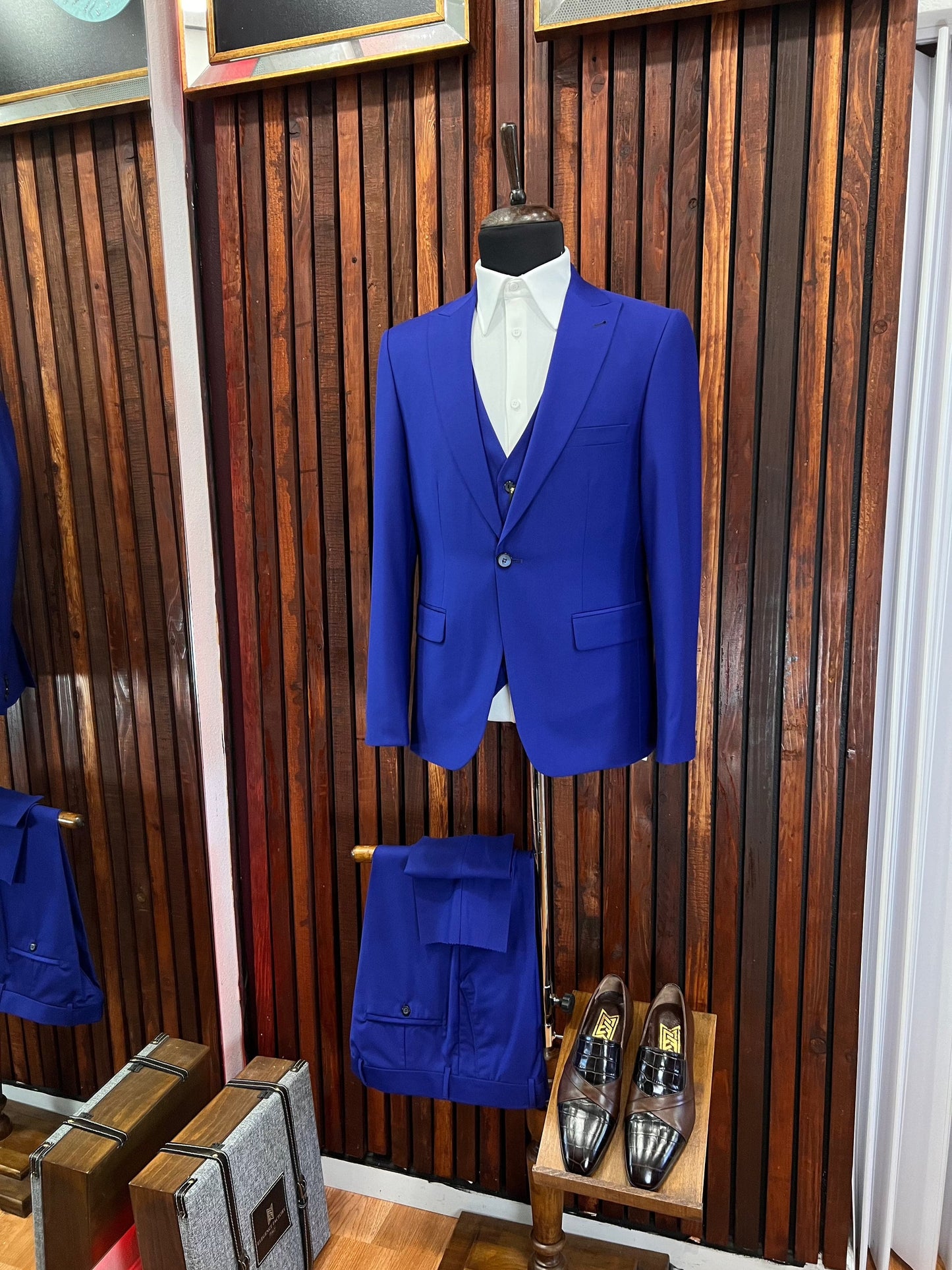 Men's Royal Blue Suit | Slim Fit Formal Wear for Weddings & Prom